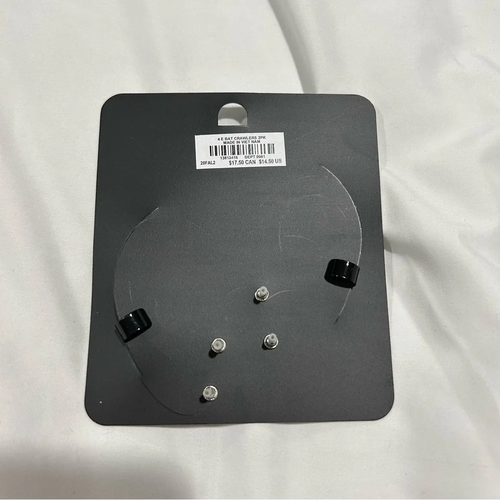 Torrid Black Bat Ear Crawler And Stud - Picture 3 of 3